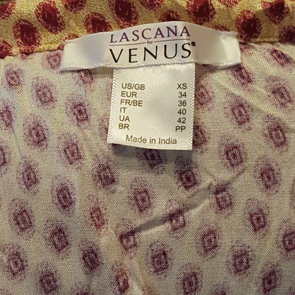 LASCANA VENUS Cream and Light Maroon blouse - Picture 3 of 6